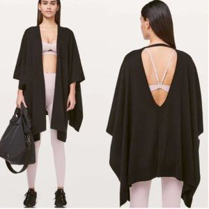 Lululemon Free to Coast Wrap OS, Black